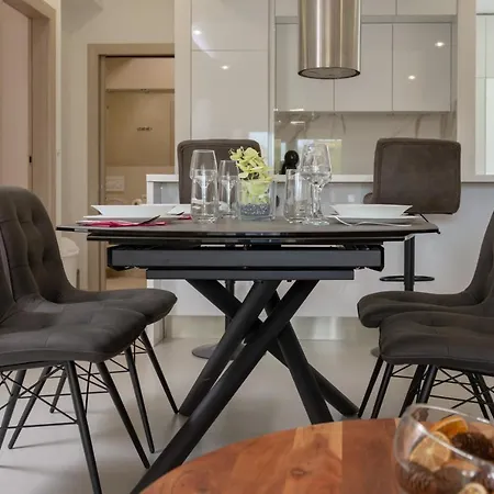Facada Apartment