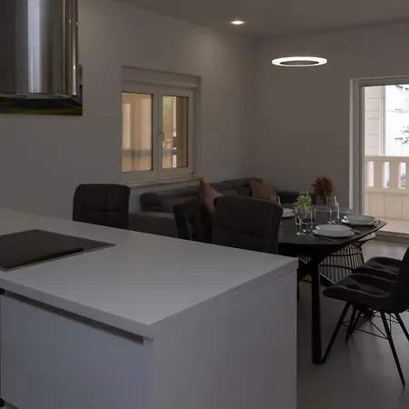 Apartment Facada *