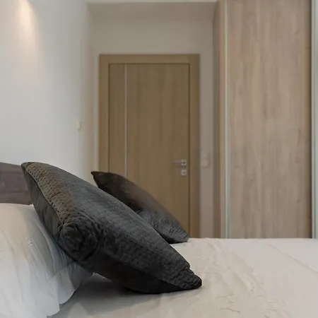 Apartment Facada *